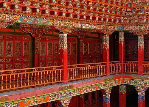 Lijiang-murales- China